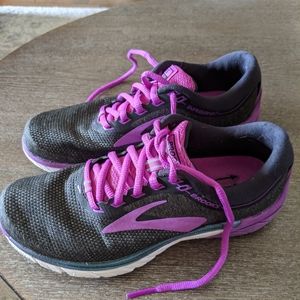 Brooks shoes